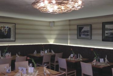 Illuminating a restaurant: tips and tricks for creating the perfect ambience